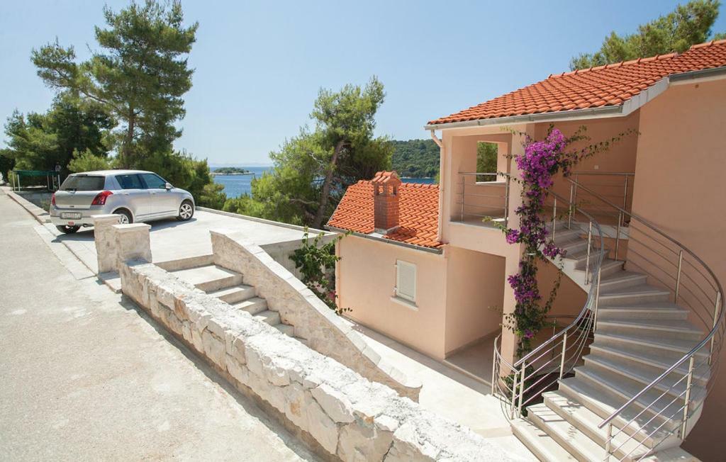 Beautiful Apartment By The Sea Прижба Экстерьер фото
