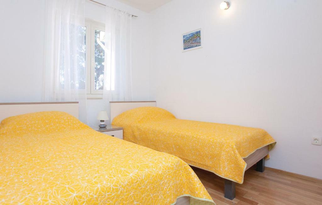 Beautiful Apartment By The Sea Прижба Экстерьер фото